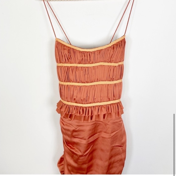 Asos Ruched Bodice MIDI Dress - Picture 6 of 8